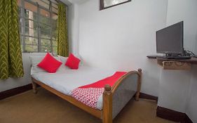 Oyo 30993 Hotel Simma